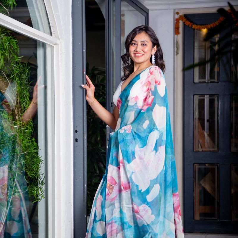 Mom Pure Georgette Silk Saree