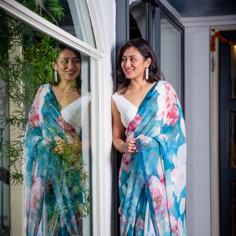 Mom Pure Georgette Silk Saree