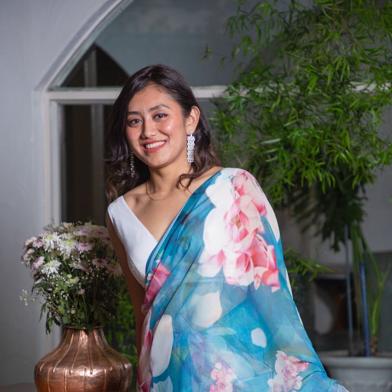 Mom Pure Georgette Silk Saree